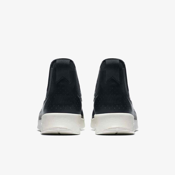 Nike Air Max Thea Mid Womens Boots Black Reflect Silver - Picture 6 of 7